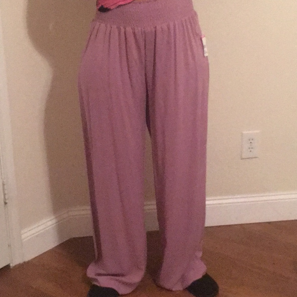 NWT Mauve wide leg pants size large!
